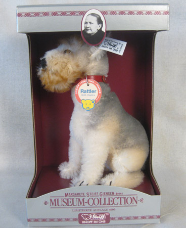 Museum Collection Rattler terrier in box