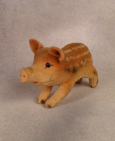 1952-58 1407,0 Steiff Young Wild Boar, velvet, no tags or button. $45.00