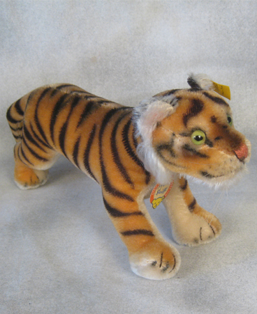 1954 1317,0 Steiff Tiger Cub, mohair, near mint, all tags. $110.00