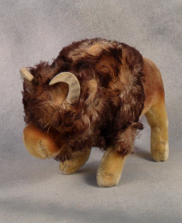 1960 1317,90 Steiff Bison, US exclusive. No button or tags $145.00