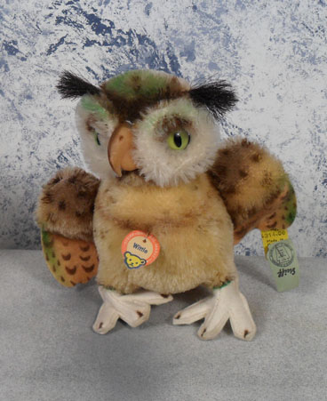 1965-67 4314.00 Steiff Wittie Owl, mohair, mint, all tags. $97.50